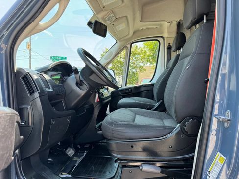 Used 2018 RAM ProMaster 2500 FWD image 13