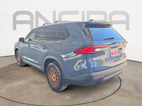 Used 2024 Toyota Grand Highlander XLE image 6