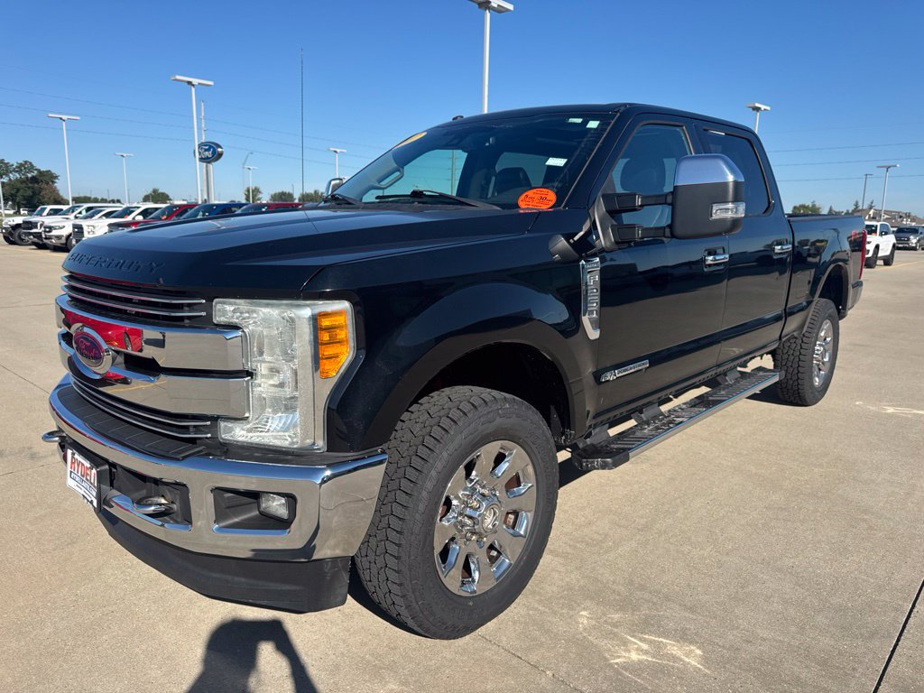 Used 2017 Ford F250 Lariat w/ Lariat Ultimate Package AWD/4WD image 30