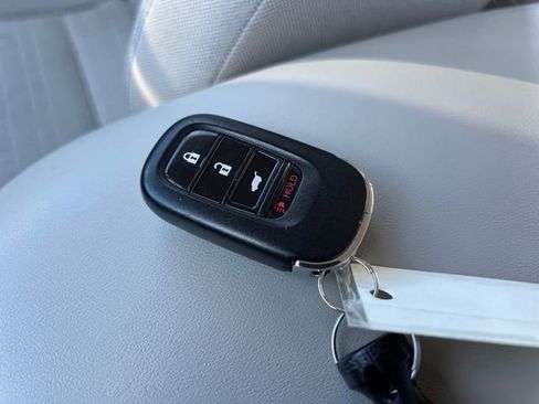 Used 2023 Honda HR-V LX image 30