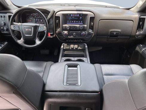 Used 2019 GMC Sierra 2500 SLT w/ Duramax Plus Package AWD/4WD image 11