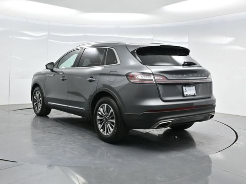 Used 2023 Lincoln Nautilus FWD w/ Premium Package image 6