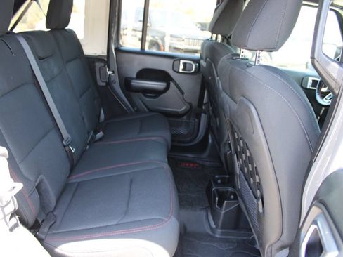 Used 2021 Jeep Wrangler Unlimited Rubicon AWD/4WD image 11
