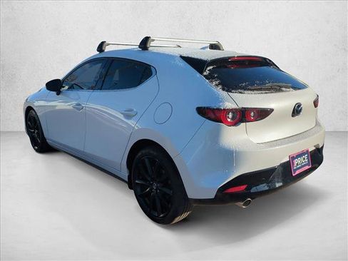 Used 2022 MAZDA MAZDA3 s image 8