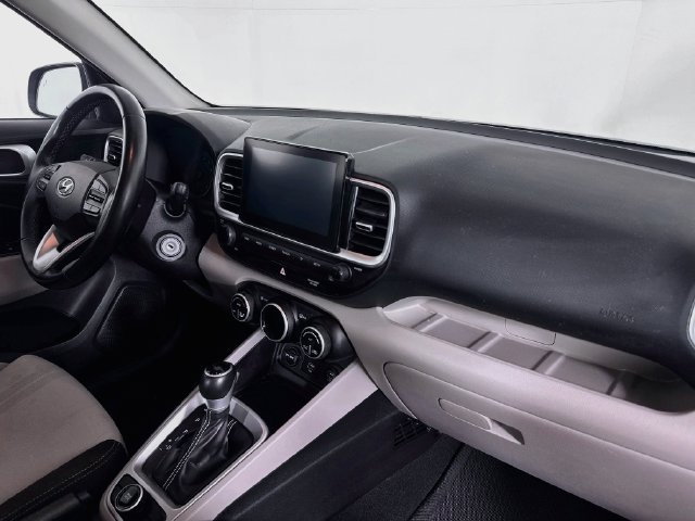 Used 2021 Hyundai Venue SEL FWD image 26