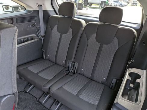 New 2026 Kia Sorento LX FWD image 15