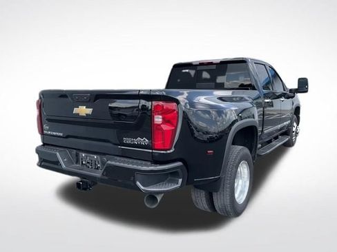 Used 2024 Chevrolet Silverado 3500 High Country AWD/4WD image 7