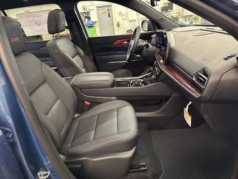 New 2026 Chevrolet Traverse Z71 w/ Enhanced Driving Package AWD/4WD image 28