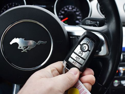 Used 2021 Ford Mustang Premium image 11