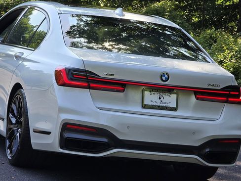 Used 2022 BMW 740i xDrive w/ M Sport Package image 66