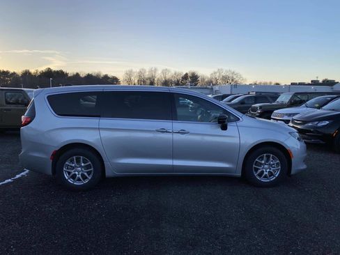 New 2026 Chrysler Voyager LX image 2