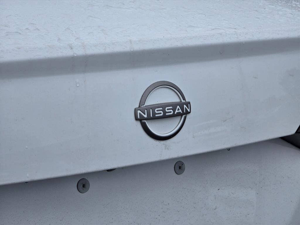 Used 2024 Nissan Versa S FWD image 13