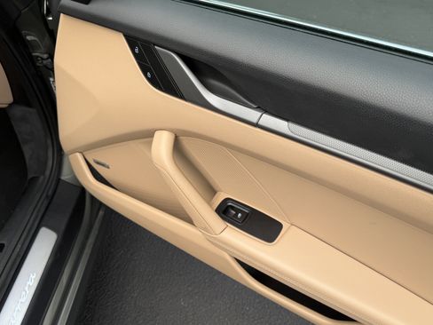 Used 2022 Porsche 911 Carrera image 22