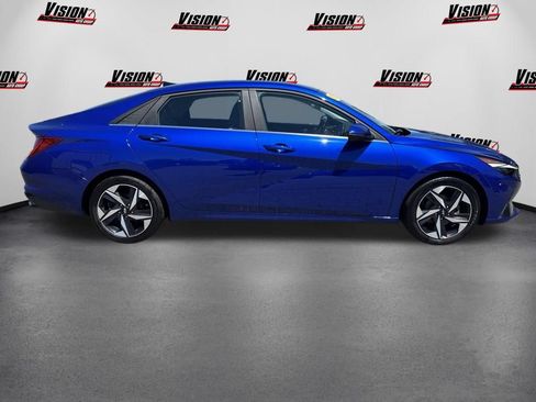 Used 2023 Hyundai Elantra Limited w/ Cargo Package FWD image 6