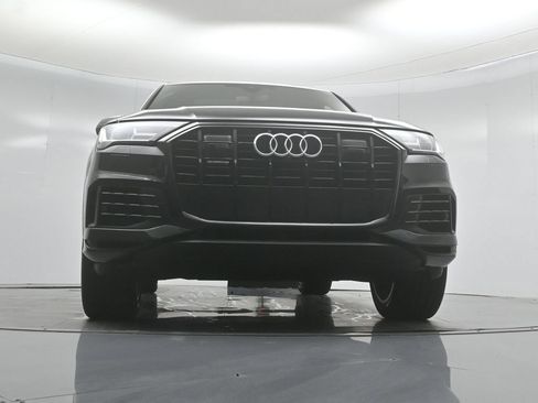 Used 2022 Audi Q7 3.0T Premium Plus w/ Premium Plus Package AWD/4WD image 49