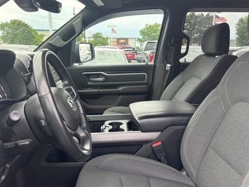 Used 2022 RAM 1500 Big Horn AWD/4WD image 11