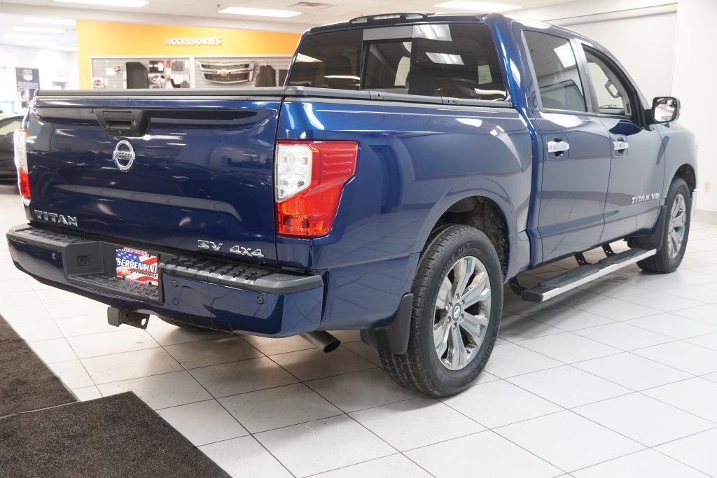 Used 2018 Nissan Titan SV w/ SV Convenience Package AWD/4WD image 28