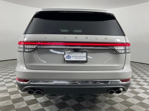 Used 2020 Lincoln Aviator Reserve w/ Equipment Group 201A RWD image 6