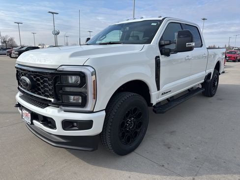 New 2026 Ford F250 Lariat w/ Black Appearance Package AWD/4WD image 27