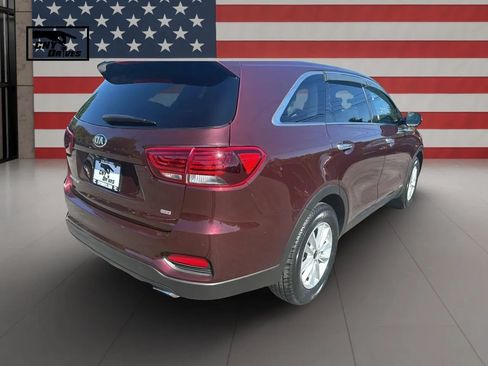 Used 2020 Kia Sorento LX AWD/4WD image 2