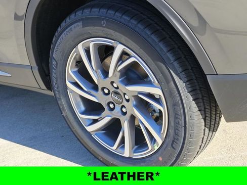 Used 2025 Lincoln Corsair Premiere w/ Equipment Group 101A image 6