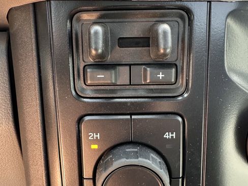 Used 2026 Ford F550 4x4 Regular Cab Super Duty w/ XLT Value Package image 12