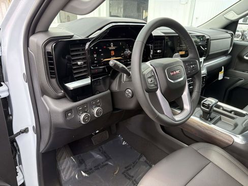 New 2026 GMC Sierra 1500 SLT w/ SLT Premium Plus Package image 21