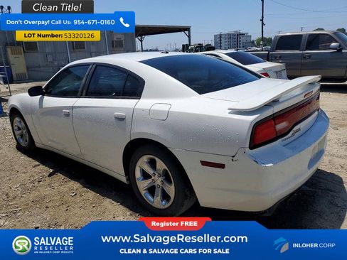 Used 2012 Dodge Charger SE w/ Sport Appearance Group RWD image 3