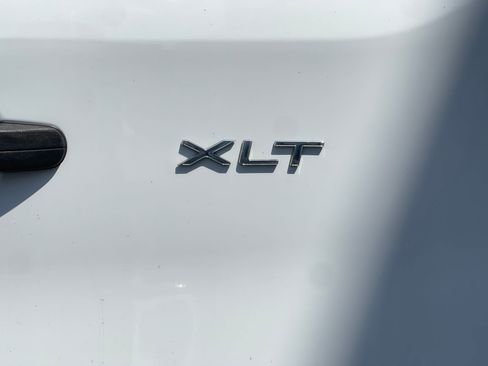 Used 2022 Ford Transit 350 XLT RWD image 36