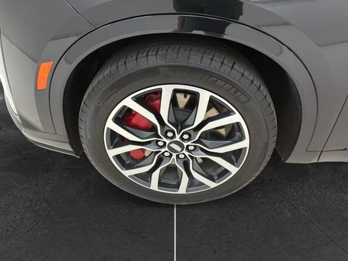 Used 2025 Cadillac XT6 Sport w/ LPO, Floor Liner Package AWD/4WD image 9