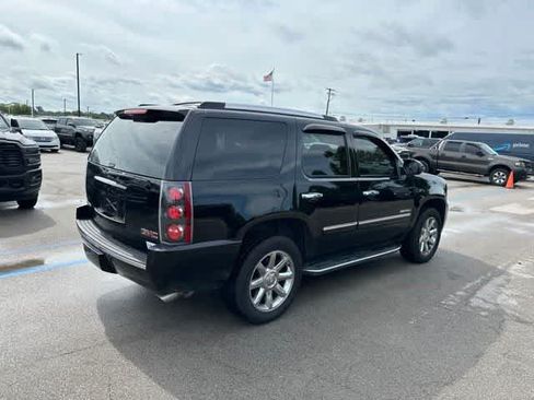 Used 2013 GMC Yukon Denali AWD/4WD image 18