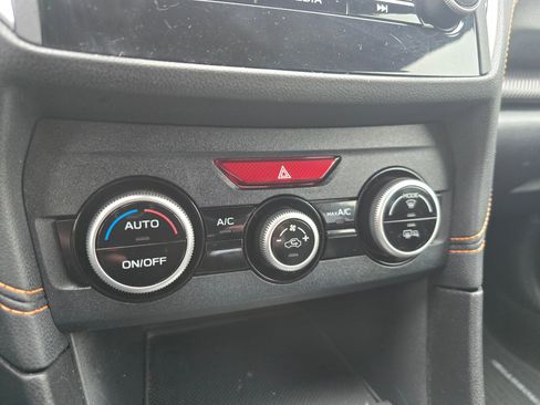 Used 2022 Subaru Crosstrek 2.0i Premium w/ Popular Package #3 image 19