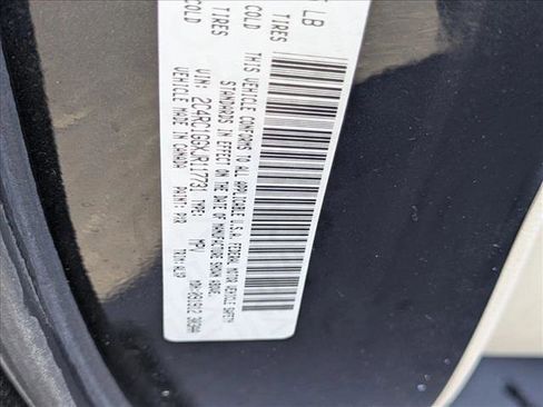 Used 2018 Chrysler Pacifica Limited w/ Advanced Safetytec Group image 18