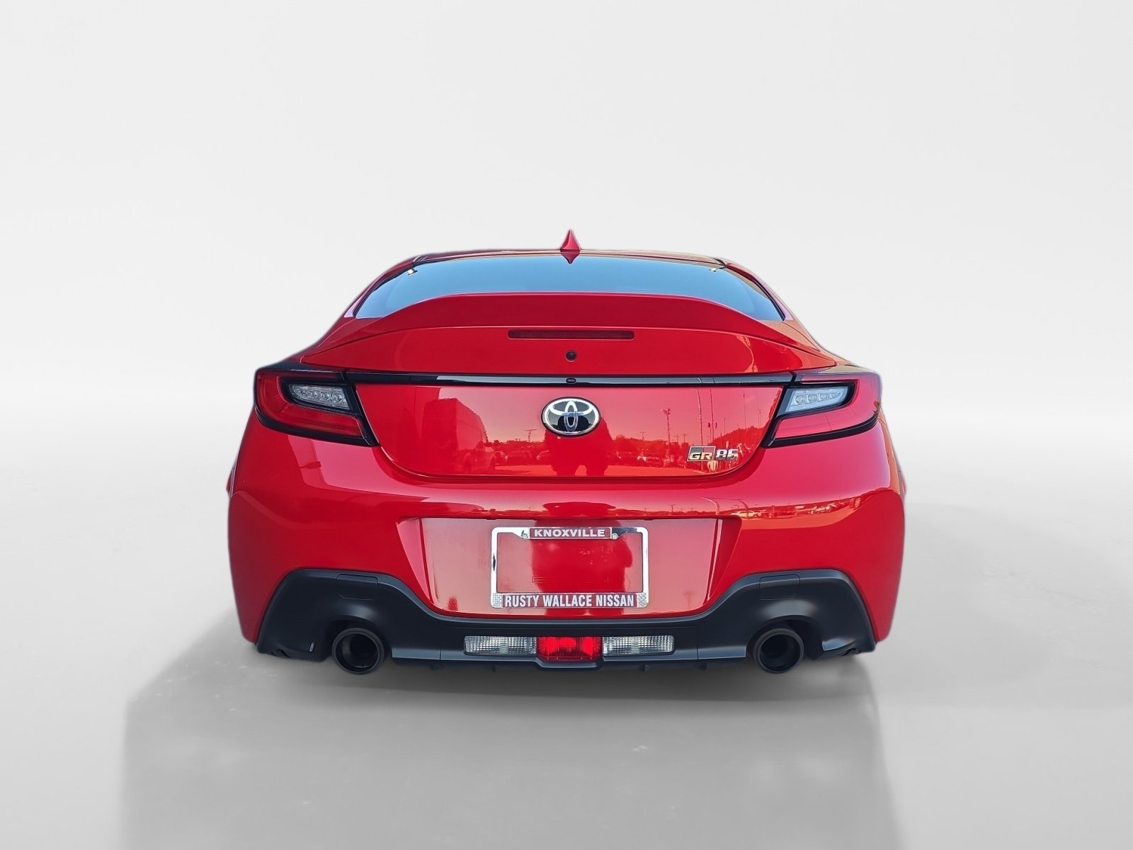 Used 2024 Toyota GR86 Premium RWD image 4