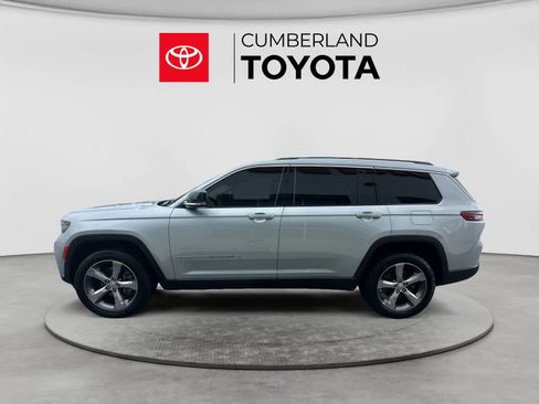 Used 2021 Jeep Grand Cherokee L Limited AWD/4WD image 2