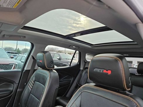 Used 2022 GMC Terrain AT4 w/ Infotainment Package II image 16