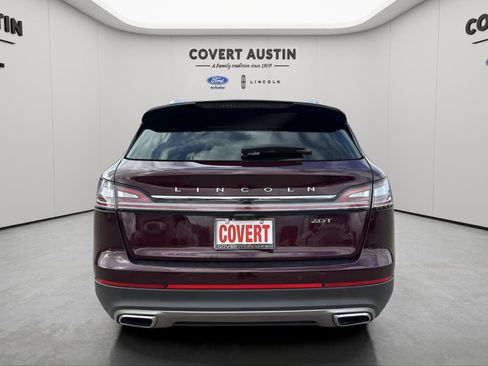 Used 2020 Lincoln Nautilus Reserve w/ Equipment Group 201A image 4