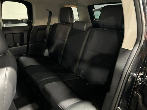 Used 2013 Toyota FJ Cruiser 4WD w/ Convenience Pkg image 16