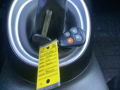 Used 2016 Kia Soul image 19