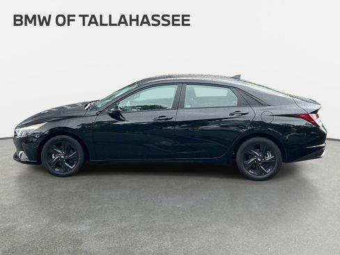 Used 2023 Hyundai Elantra SEL FWD image 9