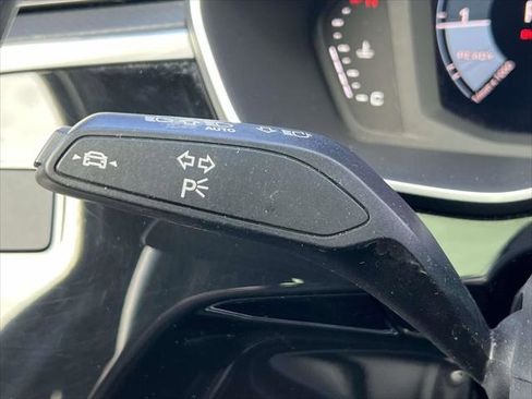 Used 2022 Audi Q3 2.0T Premium image 24