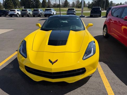 Used 2017 Chevrolet Corvette Stingray Coupe image 2