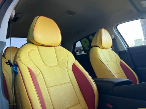 New 2025 Hyundai Elantra Blue image 17