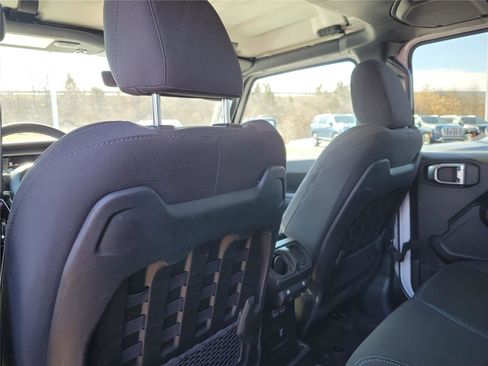 Used 2022 Jeep Wrangler Unlimited Rubicon 4xe w/ Cold Weather Group image 12