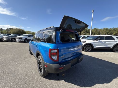 Used 2025 Ford Bronco Sport Outer Banks w/ Outer Banks Tech Package+ AWD/4WD image 9