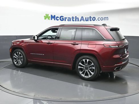 Used 2023 Jeep Grand Cherokee Overland w/ Luxury Tech Group IV AWD/4WD image 29