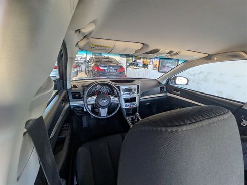 Used 2010 Subaru Legacy 2.5i image 18