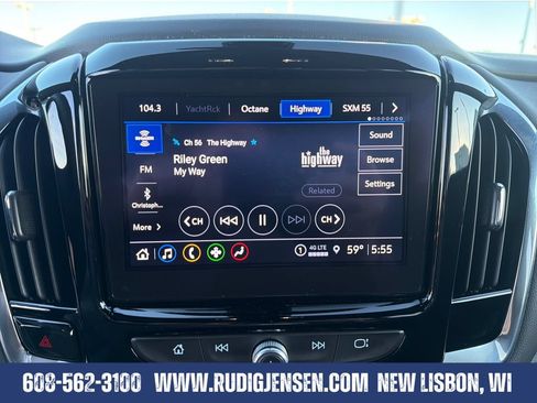 Used 2023 Chevrolet Traverse LT AWD/4WD image 21