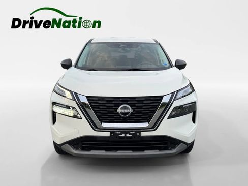 Used 2022 Nissan Rogue S FWD image 2