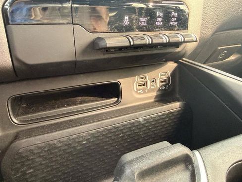 Used 2022 RAM 1500 Big Horn AWD/4WD image 24
